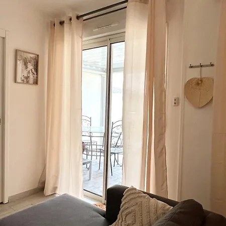 Hébergement de vacances Maison Neuve Avec Jardin, Pergola, Wifi, Clim Pour 4 Personnes Soual
