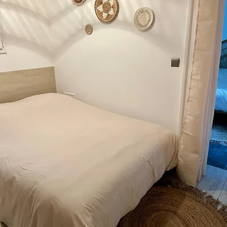 Maison Neuve Avec Jardin, Pergola, Wifi, Clim Pour 4 Personnes Hébergement de vacances *